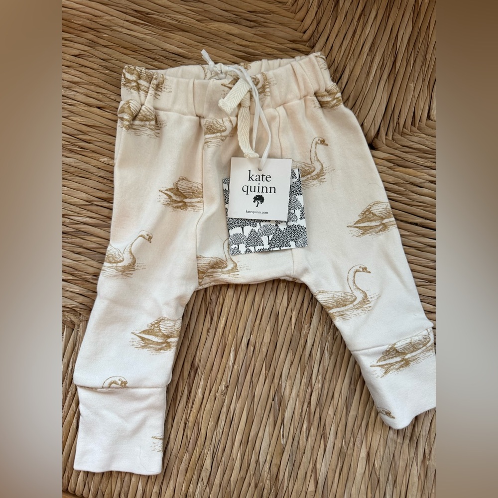 Kate Quinn- Swan classic panda pant - 3-6 Mo